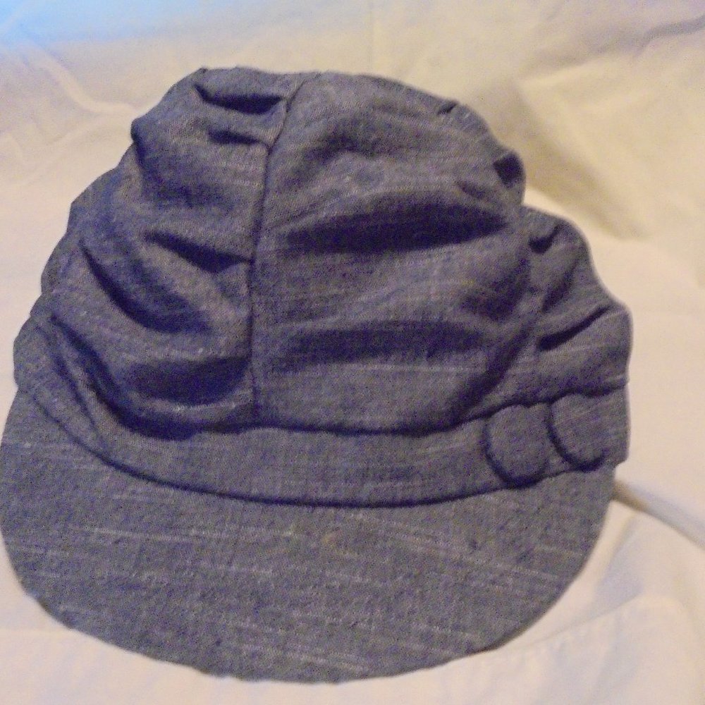 LADY'S HAT